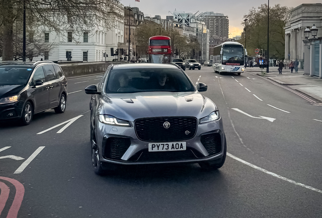 Jaguar F-PACE SVR 2021