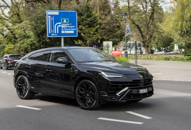 Lamborghini Urus S