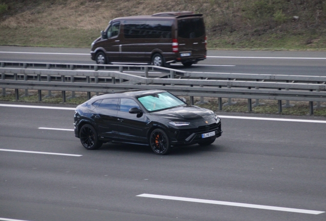 Lamborghini Urus S