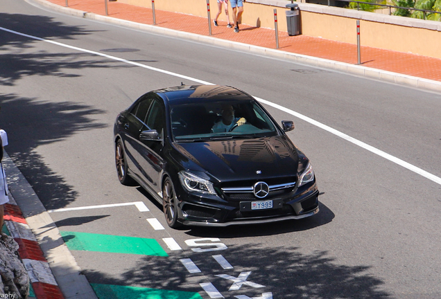 Mercedes-Benz CLA 45 AMG C117