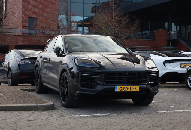 Porsche Cayenne Coupé Turbo E-Hybrid