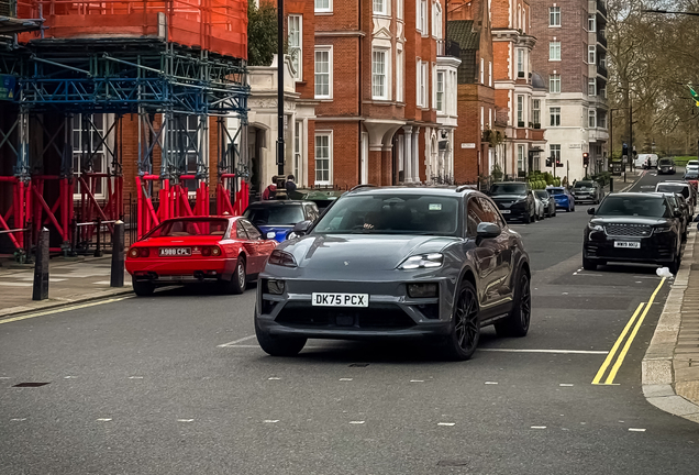 Porsche Macan EV Turbo