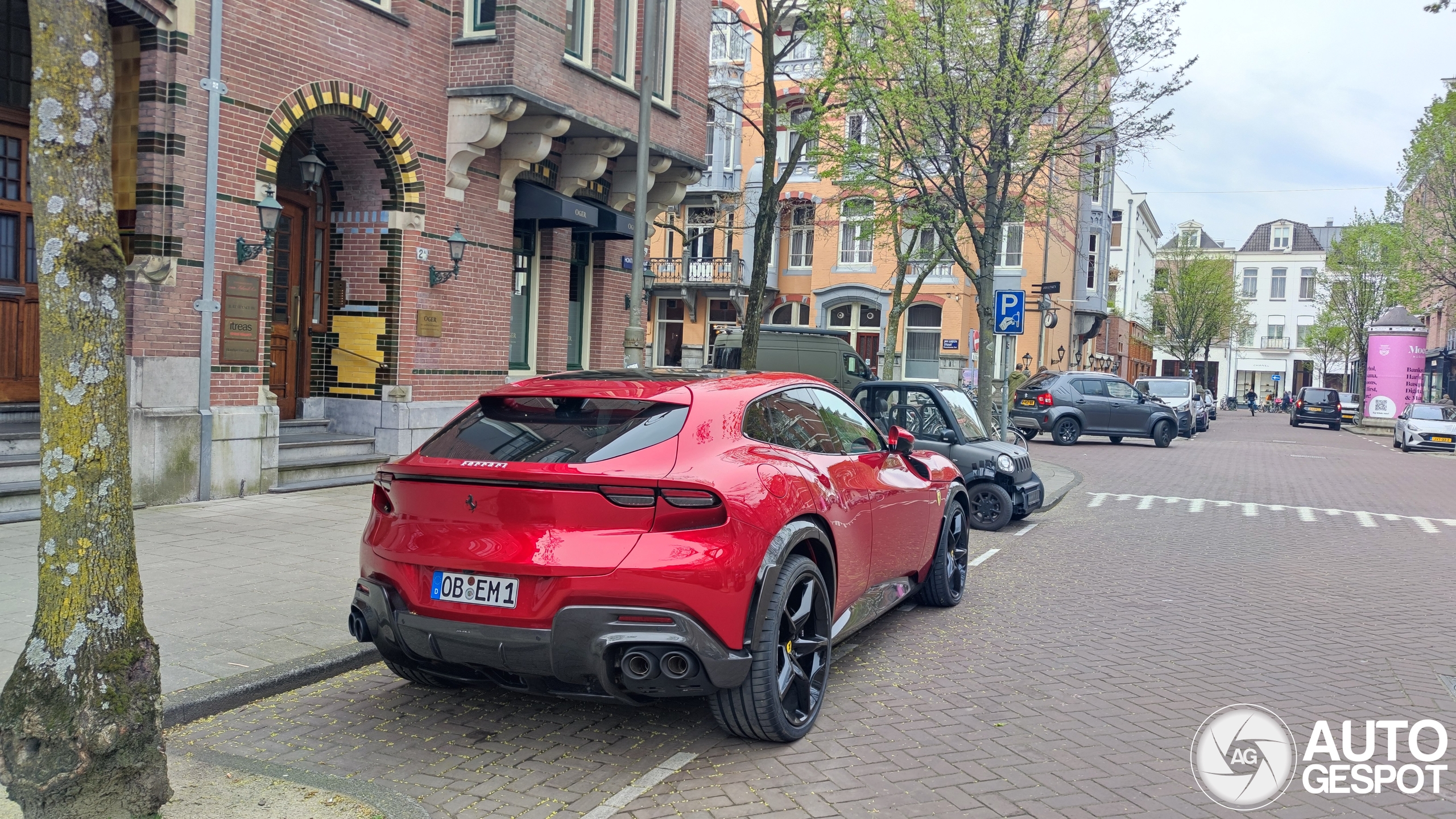 Deze Duitser is liefhebber van Italiaanse SUV's