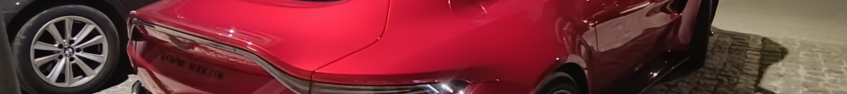 Aston Martin Vantage 2024