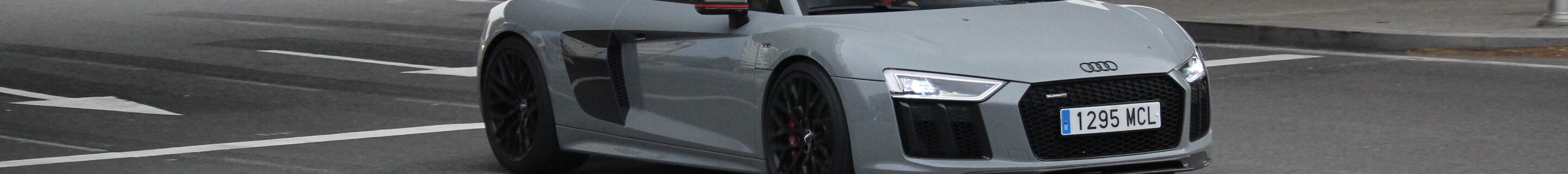 Audi R8 V10 Plus 2015