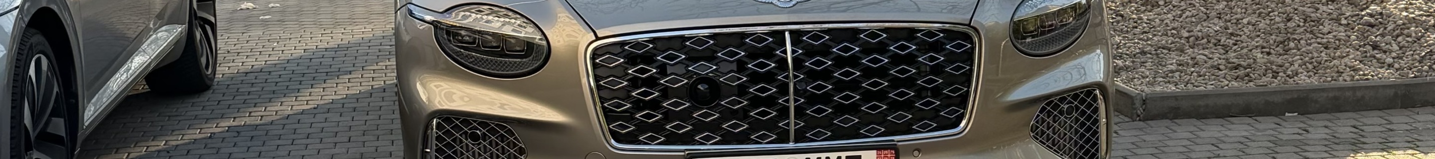 Bentley Continental GTC 2025