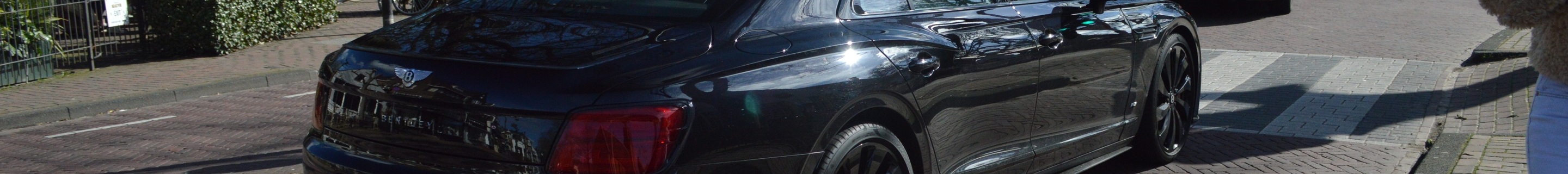 Bentley Flying Spur V8 2021