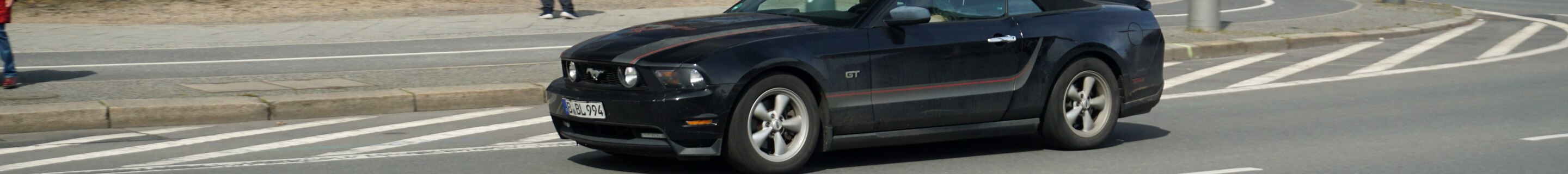 Ford Mustang GT Convertible 2010