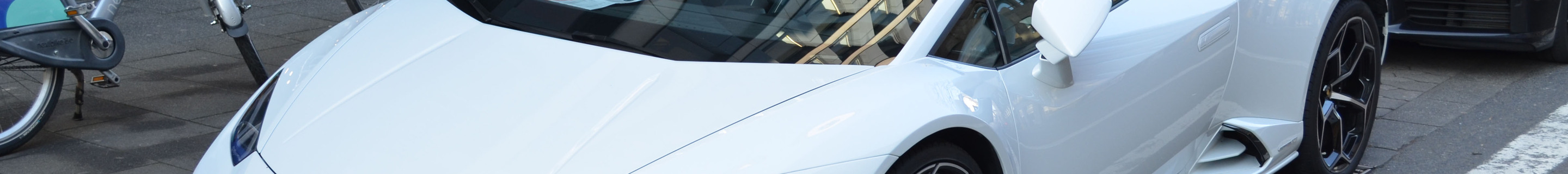 Lamborghini Huracán LP640-4 EVO Spyder