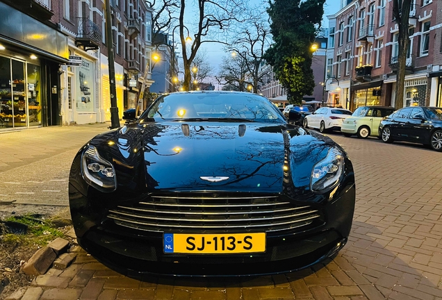 Aston Martin DB11
