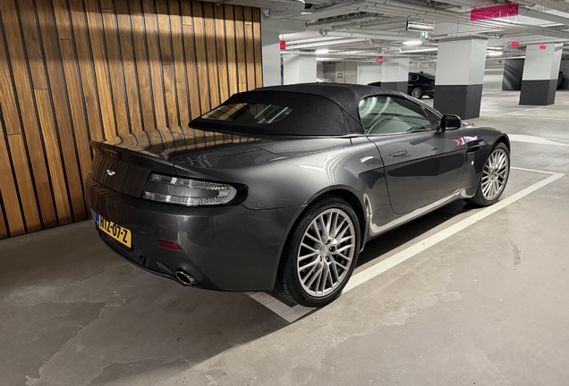 Aston Martin V8 Vantage Roadster