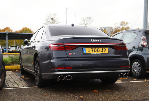 Audi S8 D5