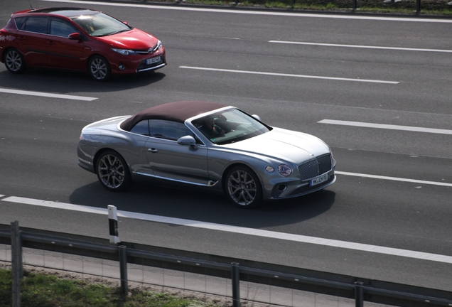 Bentley Continental GTC 2019