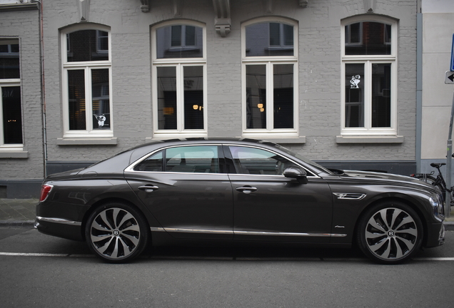 Bentley Flying Spur Azure 2025