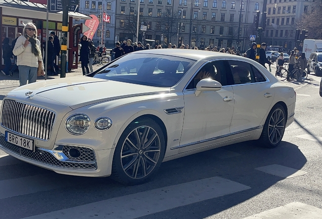 Bentley Flying Spur Hybrid Azure