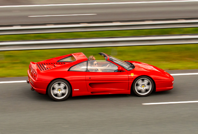Ferrari F355 GTS