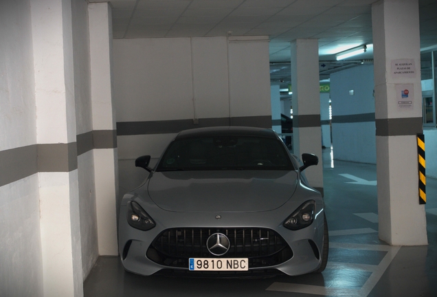 Mercedes-AMG GT 63 C192