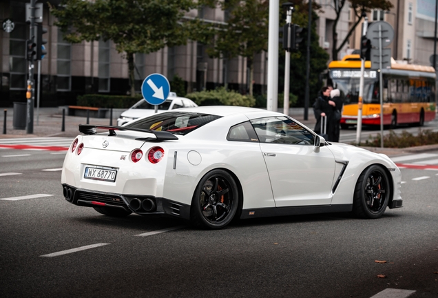 Nissan GT-R 2013