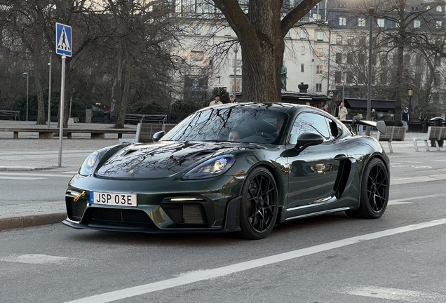 Porsche 718 Cayman GT4 RS Weissach Package