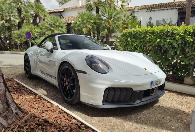 Porsche 992 Carrera 4 GTS Cabriolet MkII