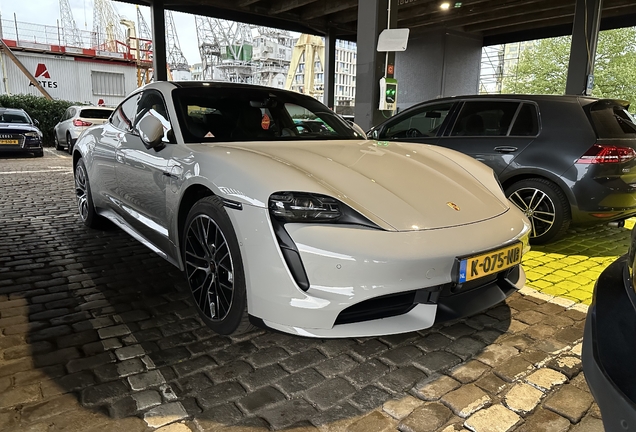 Porsche Taycan Turbo MkI