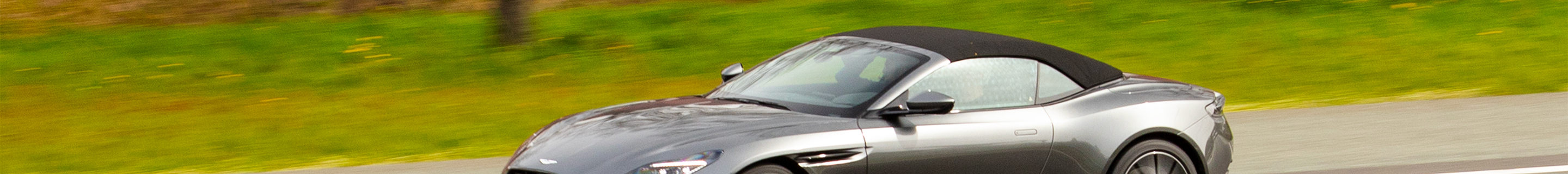 Aston Martin DB11 V8 Volante