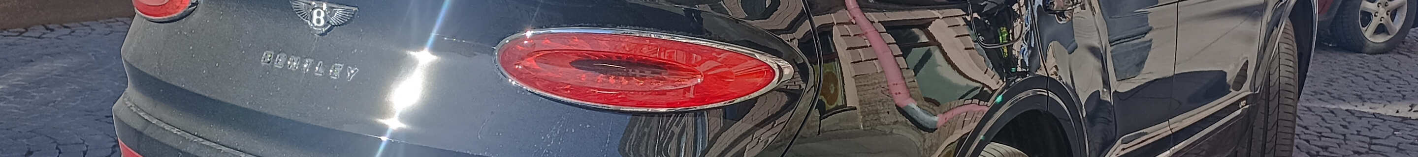 Bentley Bentayga V8 2021