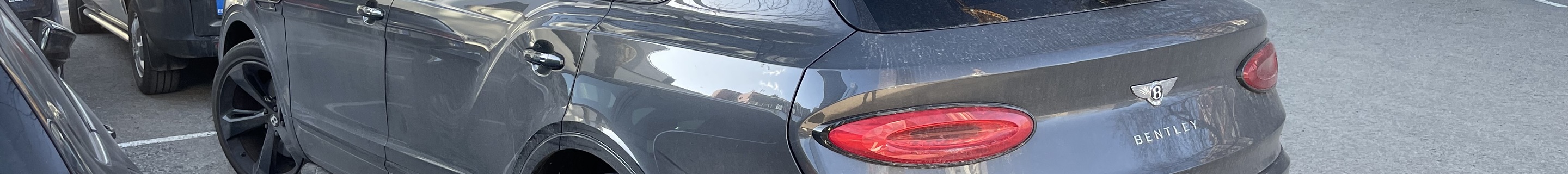 Bentley Bentayga Azure EWB