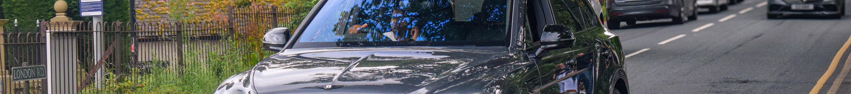 Bentley Bentayga V8 S 2024 Black Edition