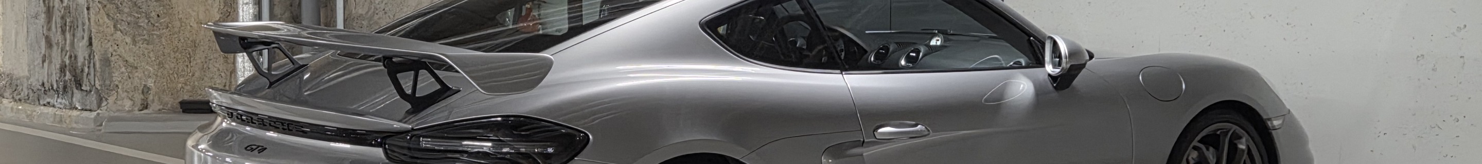 Porsche 718 Cayman GT4