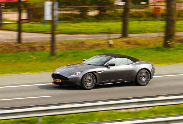Aston Martin DB11 V8 Volante