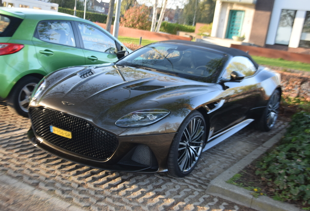 Aston Martin DBS Superleggera Volante