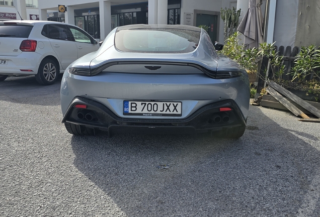 Aston Martin V8 Vantage 2018