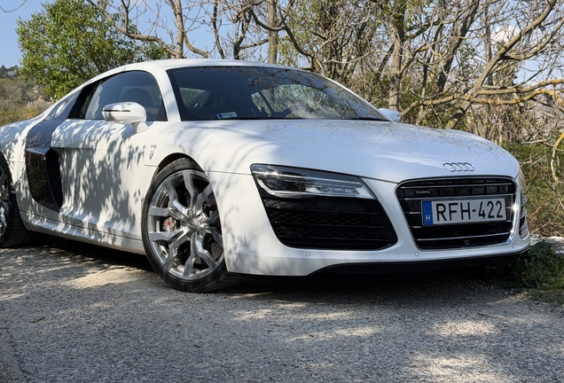 Audi R8 V10 2013