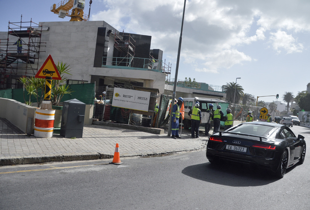 Audi R8 V10 Plus 2015