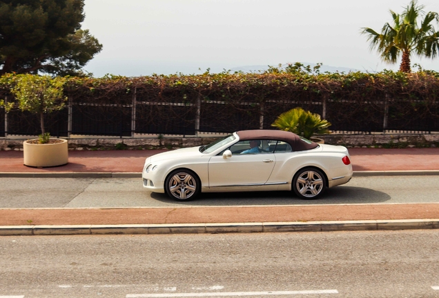 Bentley Continental GTC 2012
