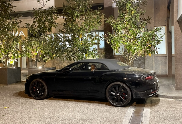 Bentley Continental GTC 2025