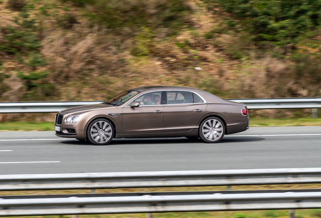 Bentley Flying Spur V8 S