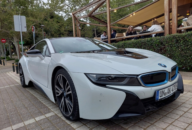 BMW i8