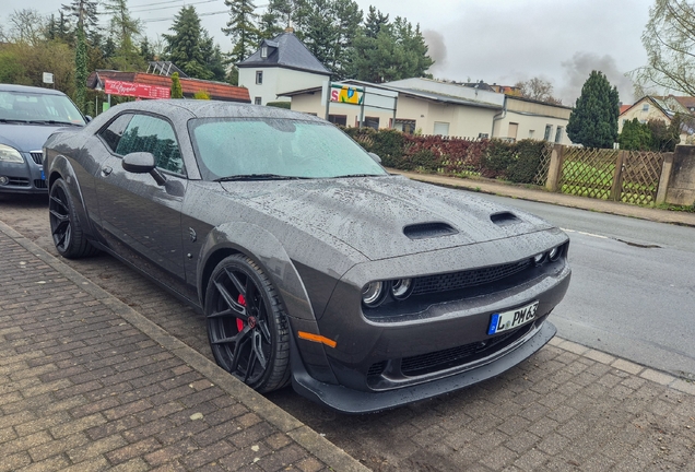 Dodge Challenger SRT Hellcat Widebody