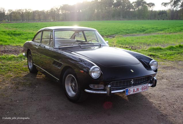 Ferrari 330 GT 2+2 Series II