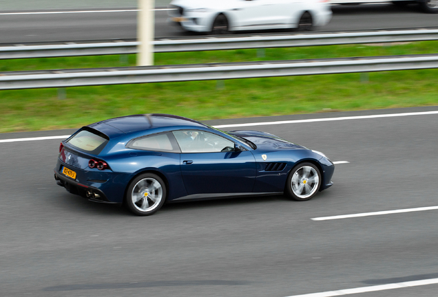 Ferrari GTC4Lusso