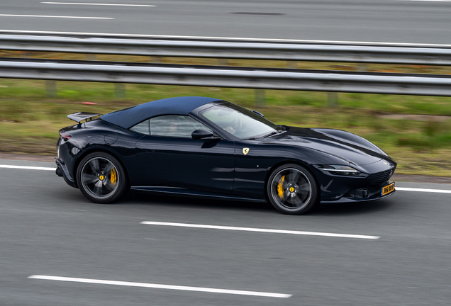 Ferrari Roma Spider