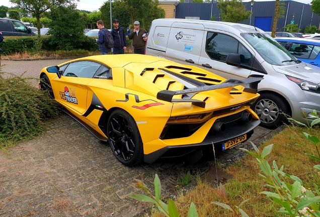 Lamborghini Aventador LP770-4 SVJ