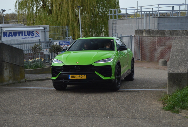 Lamborghini Urus SE