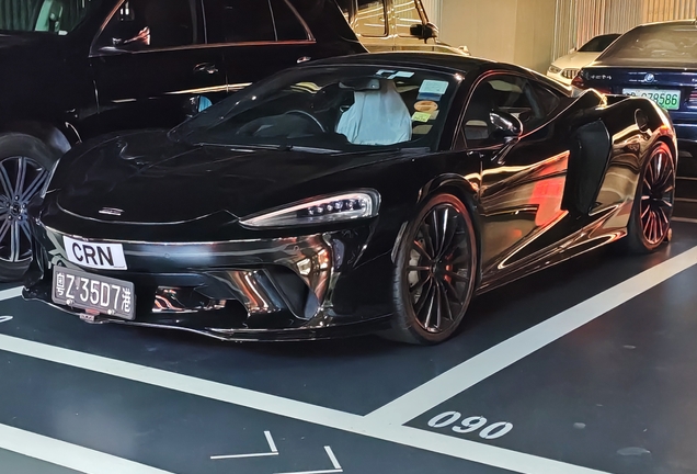 McLaren GT