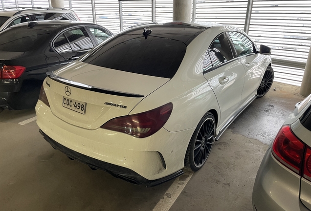 Mercedes-Benz CLA 45 AMG C117