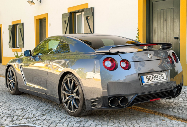 Nissan GT-R 2014