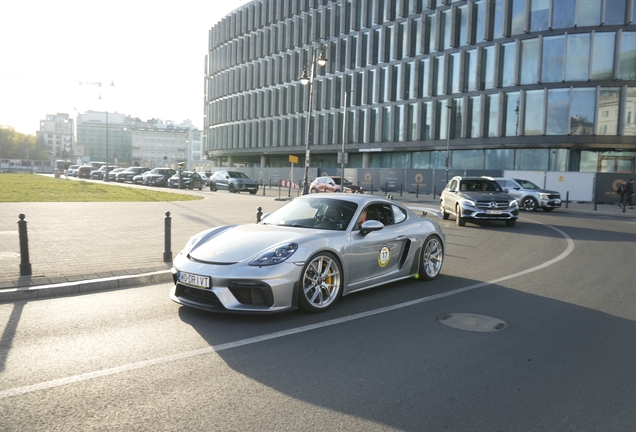 Porsche 718 Cayman GT4