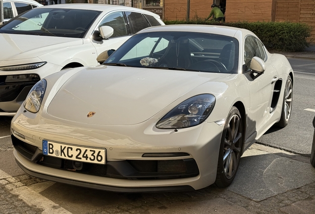Porsche 718 Cayman GTS 4.0